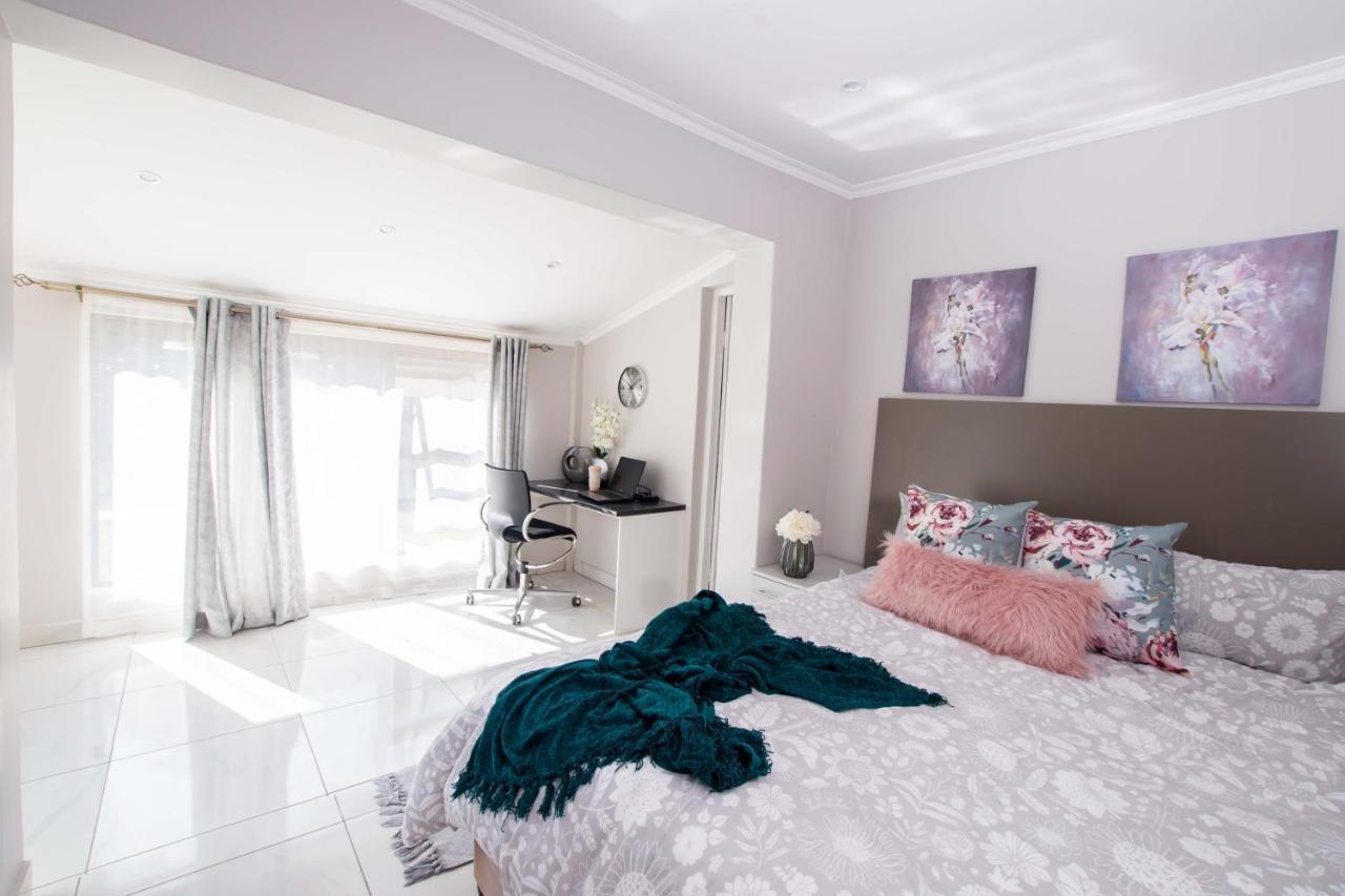 Prestigious Apartments Sandton Exterior foto