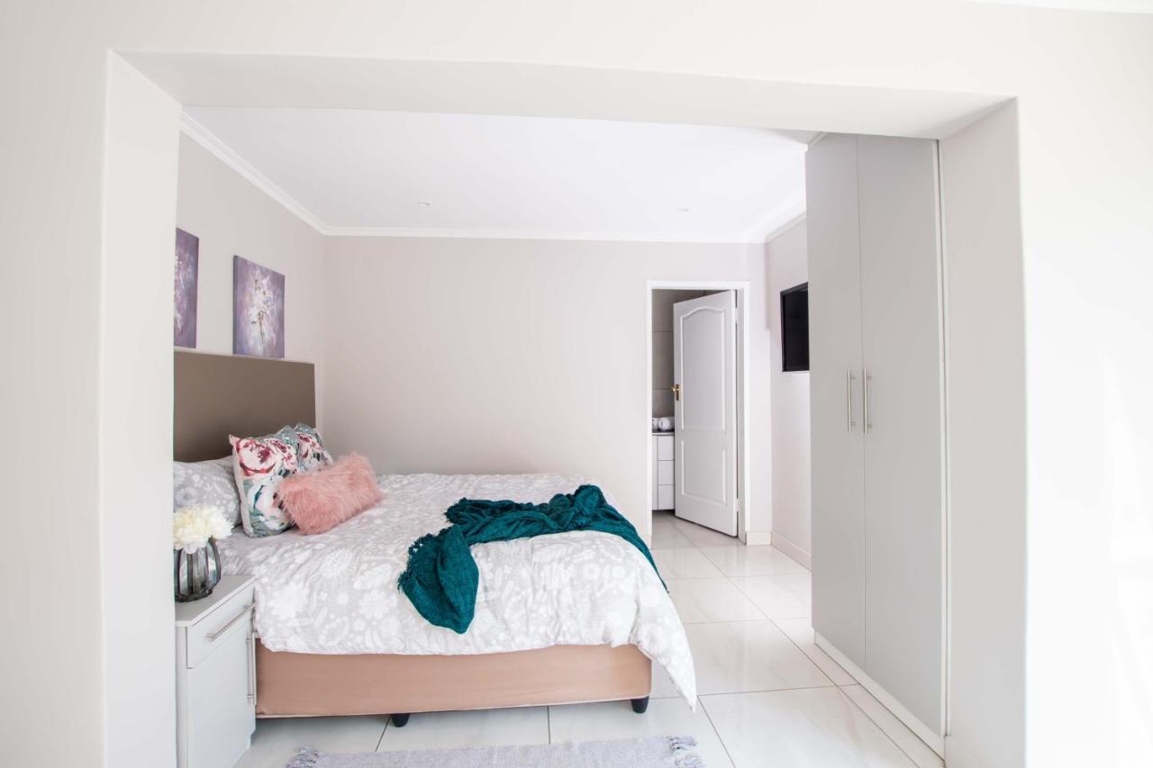 Prestigious Apartments Sandton Exterior foto